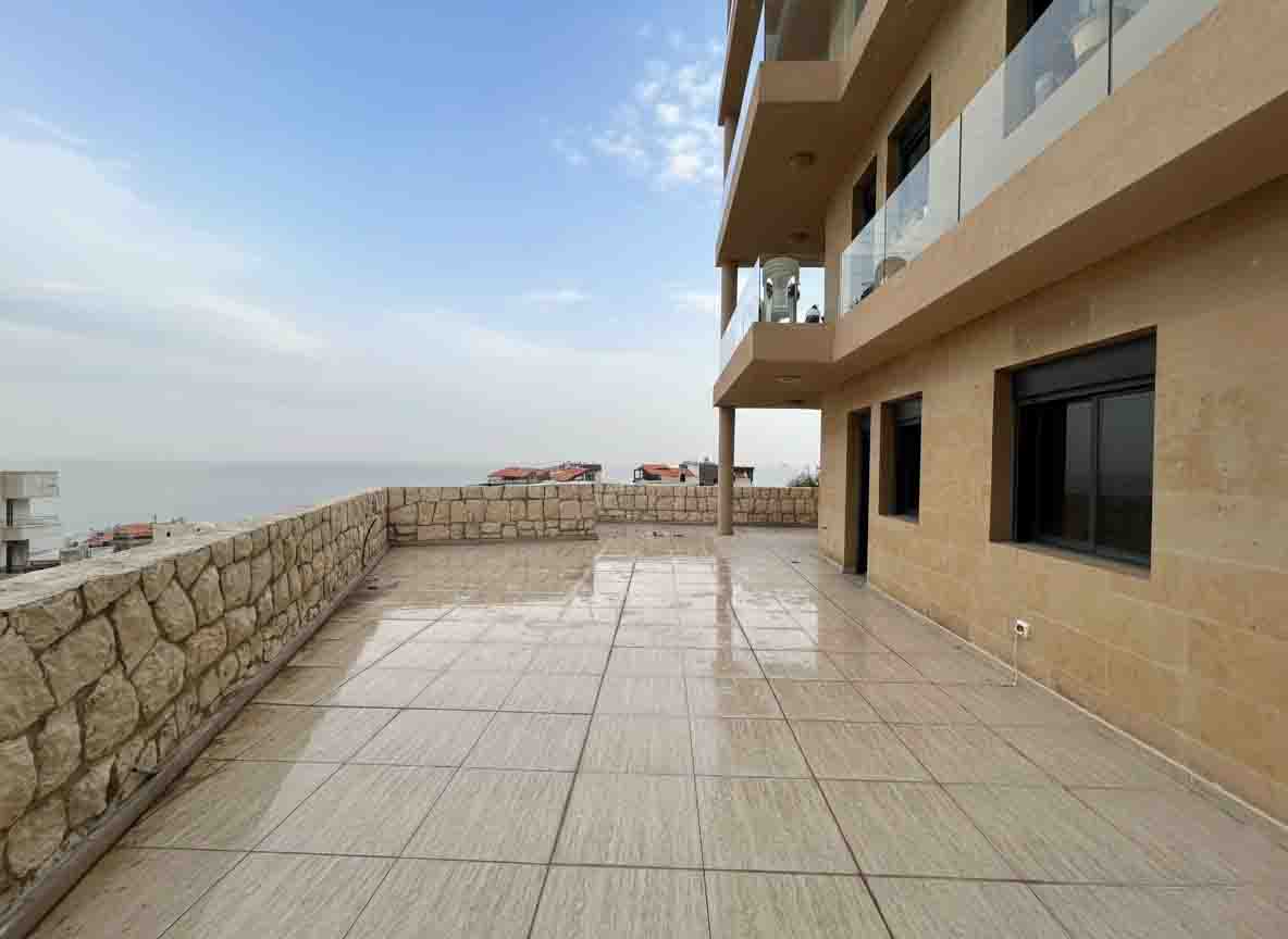 2 bedroom apartment in jbeil for $139000