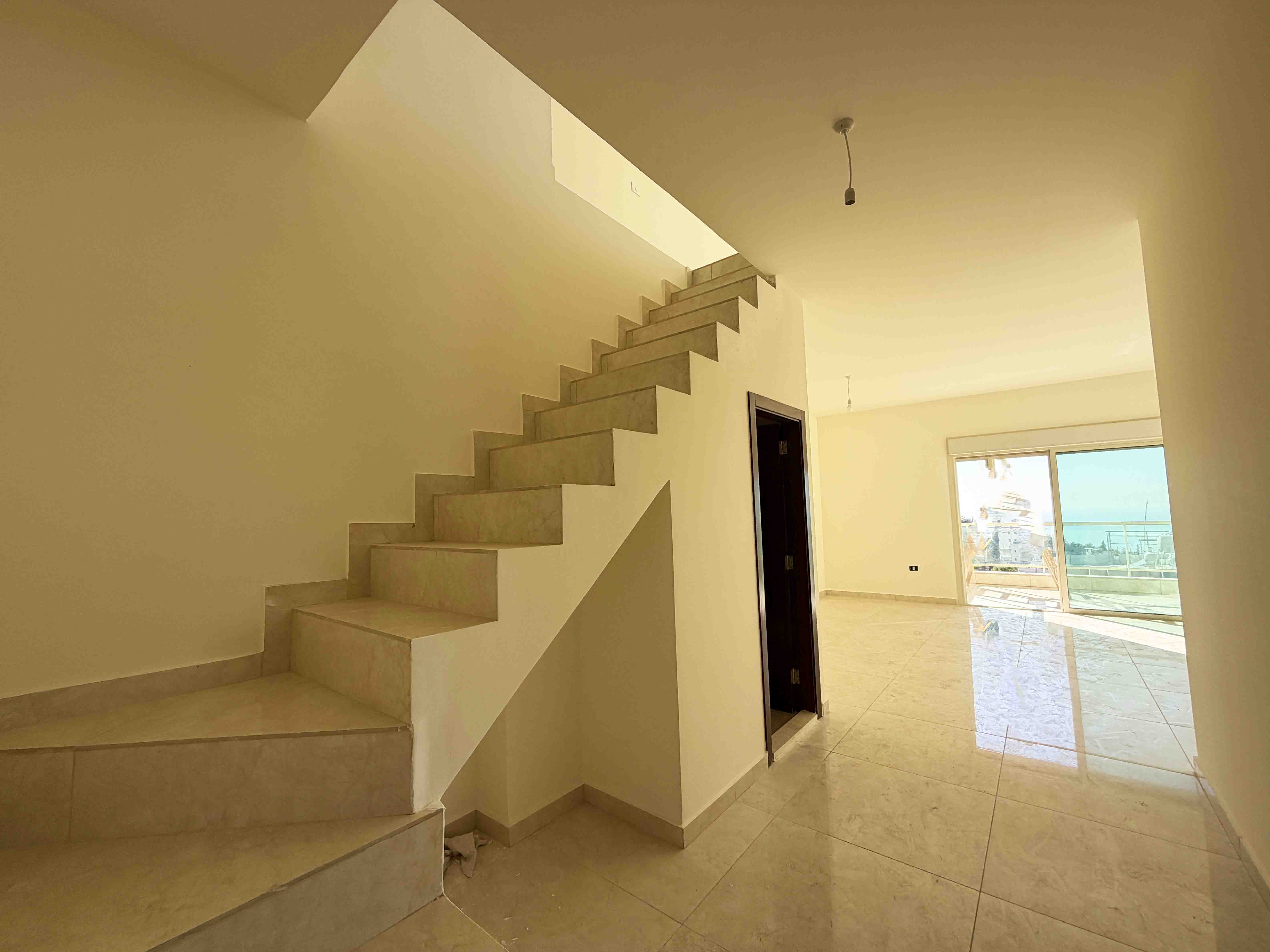 4 bedroom apartment in jbeil for $185000