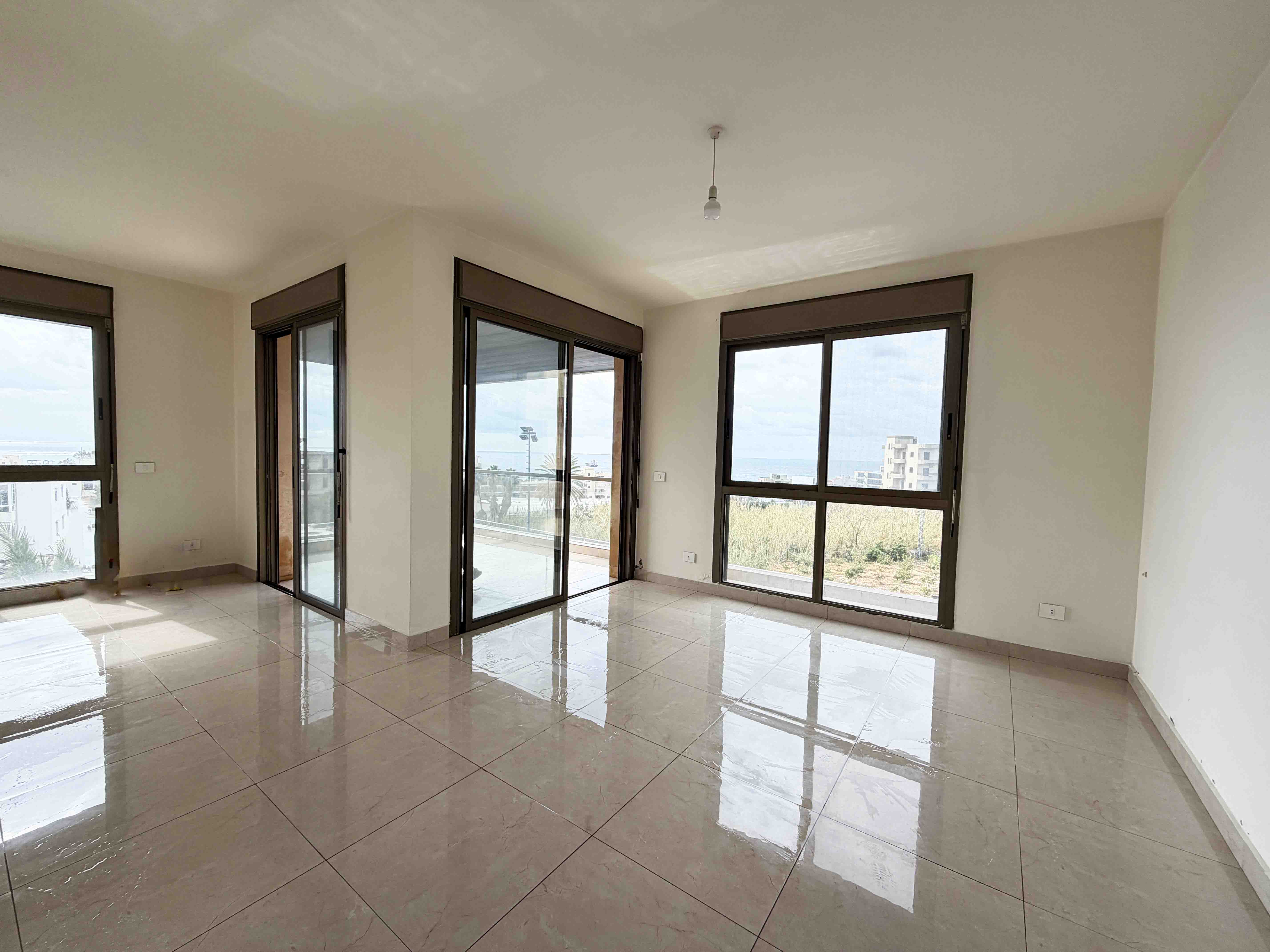 3 bedroom apartment in jbeil for $500