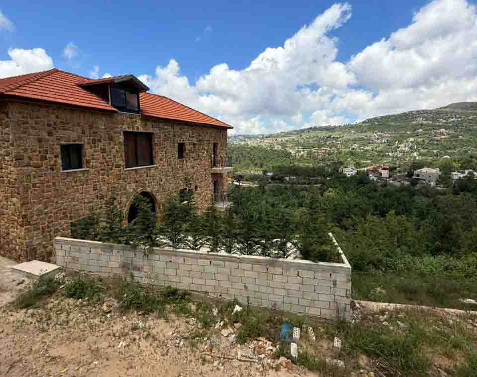 160 sqm villa for sale in metn, baskinta for $200000