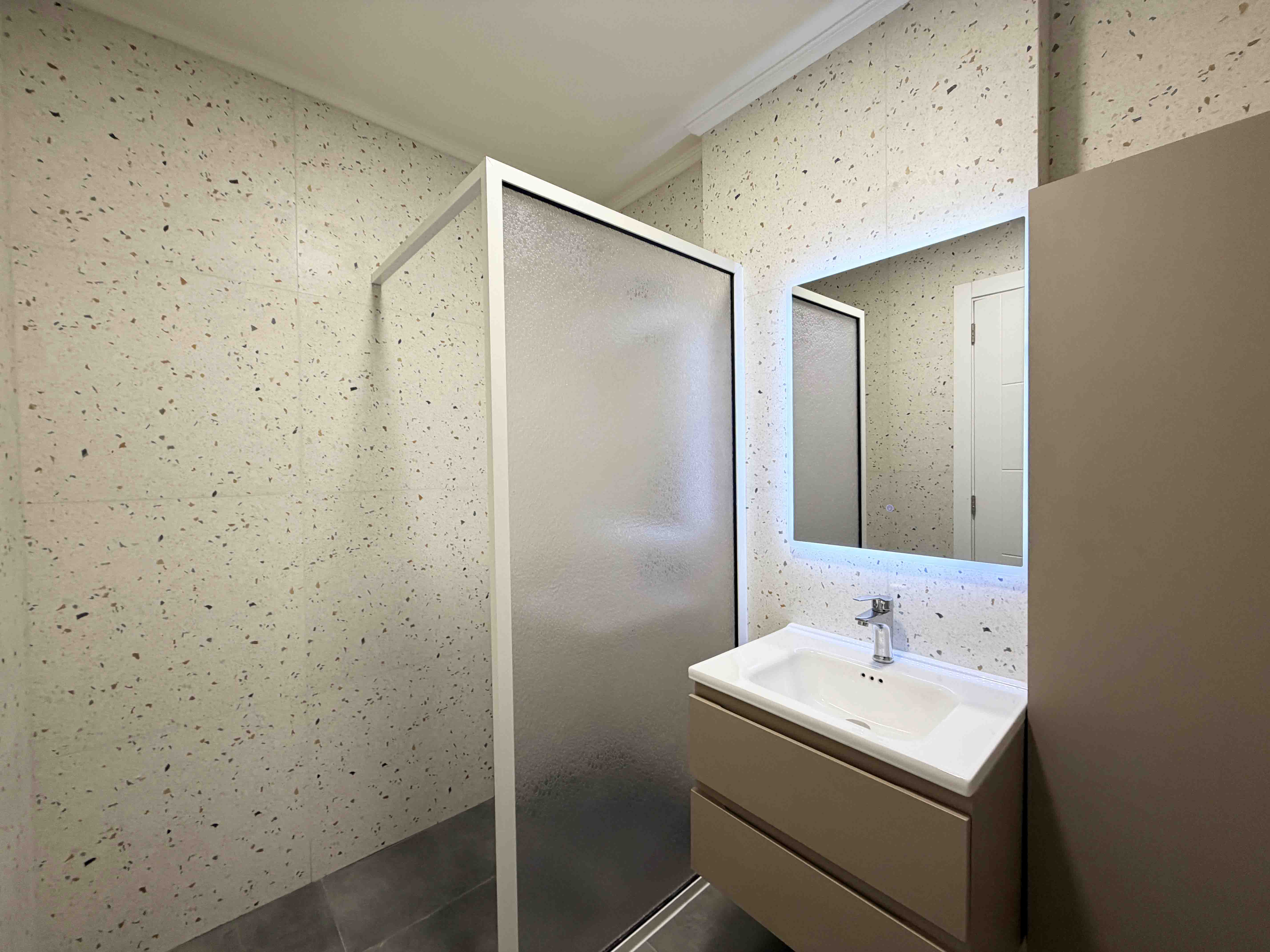 1 bedroom apartment in jbeil for $600